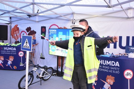A biztonság az első - péntekig várják a fehérvári diákokat és a családokat